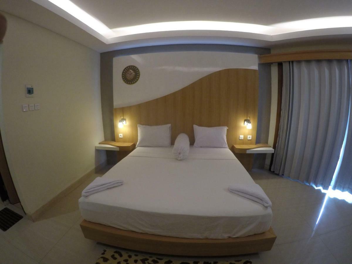 Coral Beach 2 Bungalow ギリ・トラワンガン エクステリア 写真