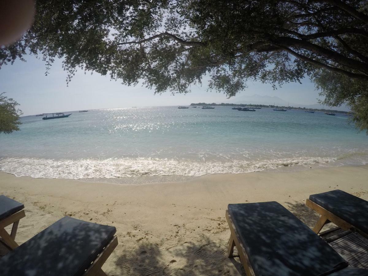 Coral Beach 2 Bungalow ギリ・トラワンガン エクステリア 写真